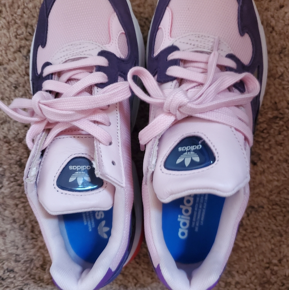 Adidas women's pink/purple falcons 8.5